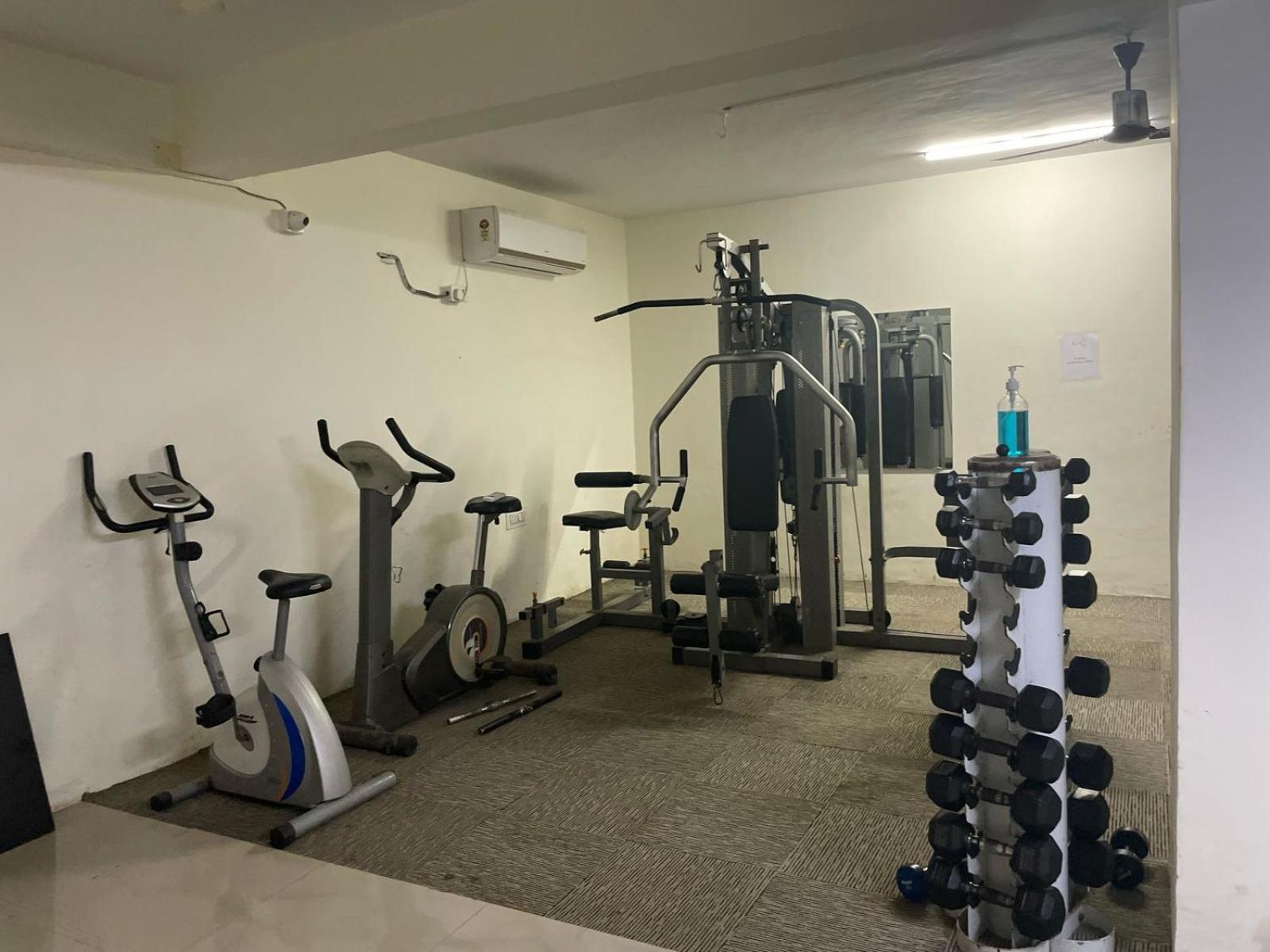 הוסטל צ'נאי Tvh Park Rozalia מראה חיצוני תמונה